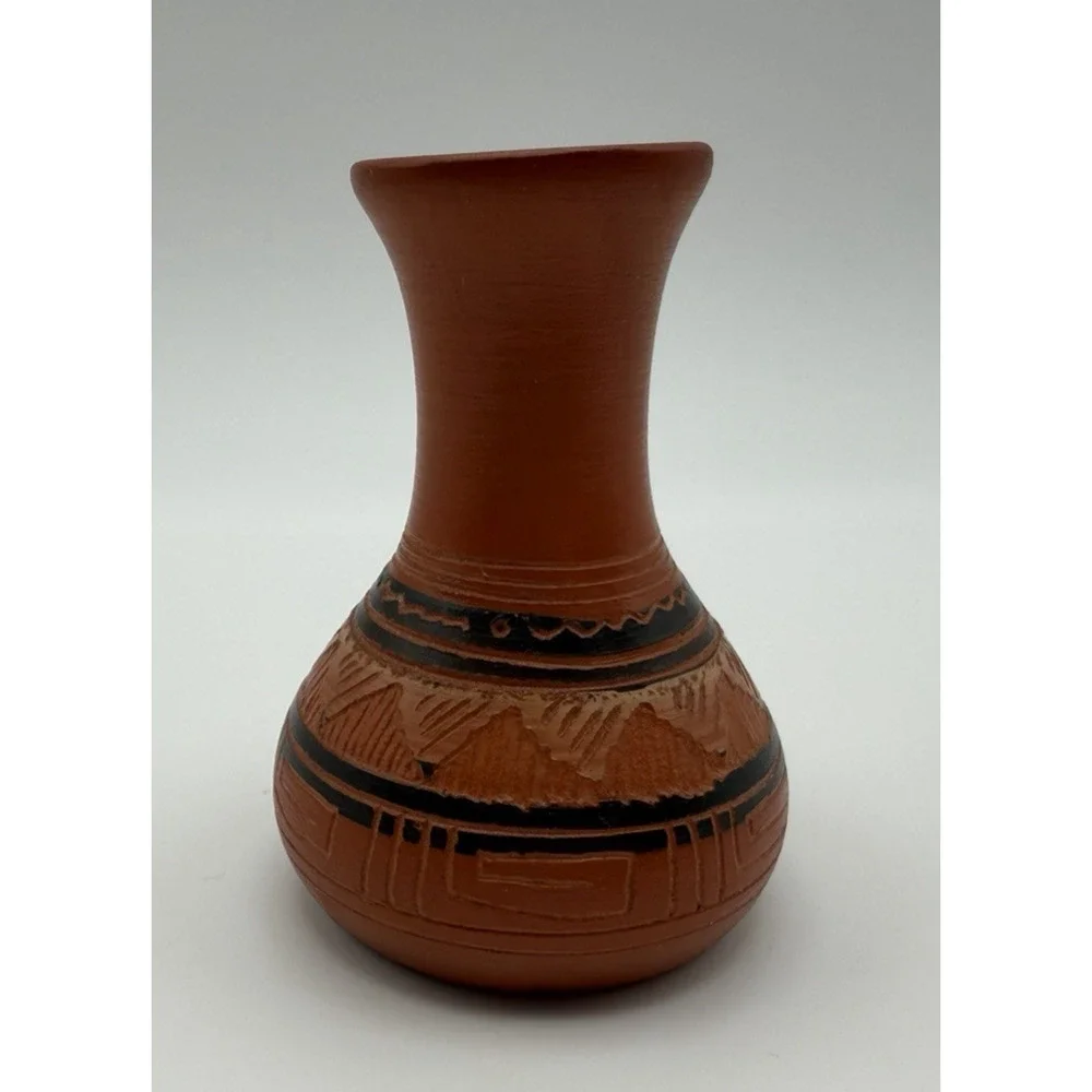 Navajo Miniature Terra Cotta Vase Etched Sgraffito Painted Geometric Signed